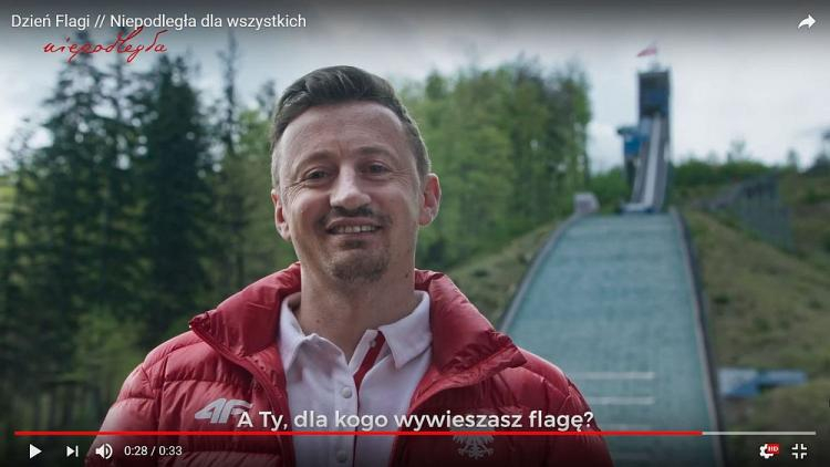 Spot „Niepodległa dla wszystkich na Dzień Flagi”