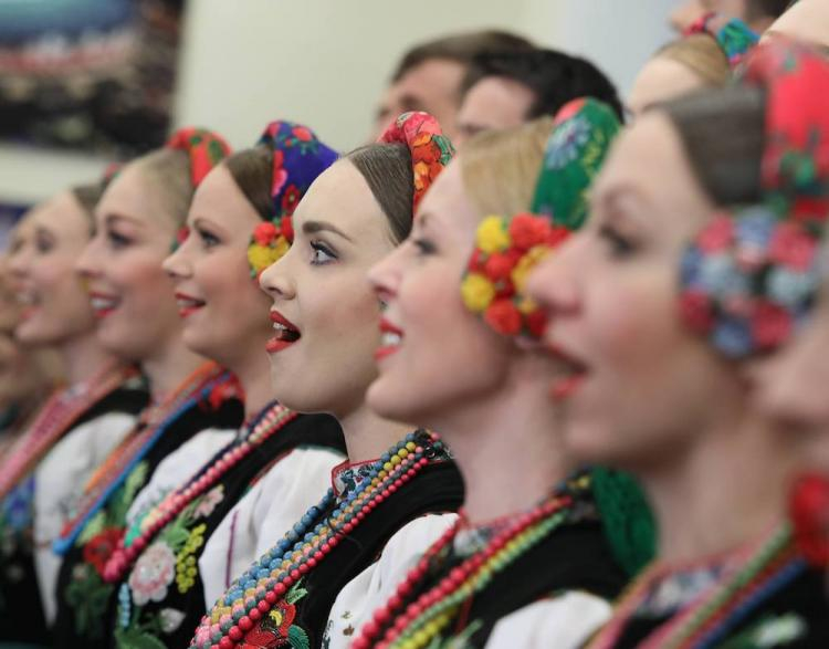 Zespół Pieśni i Tańca "Mazowsze". Fot. PAP/L. Szymański