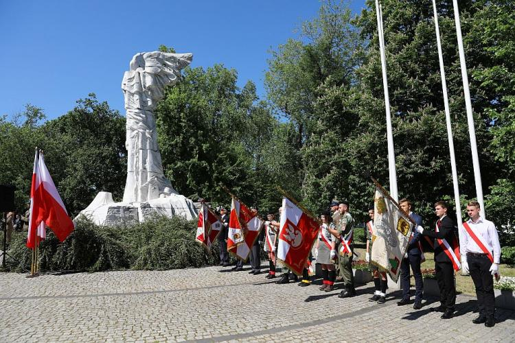 Obchody 74. rocznicy rozpoczęcia bitwy o Monte Cassino przy Pomniku Bitwy o Monte Cassino w Warszawie. Fot. PAP/R. Guz