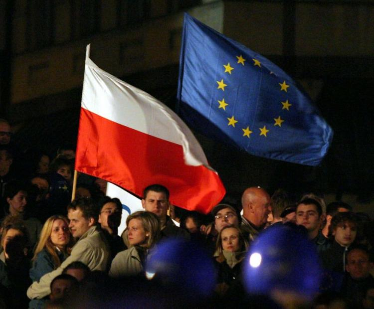 Uroczystości w związku z przystąpieniem Polski do Unii Europejskiej, 2004 r. Fot. PAP/P. Rybarczyk