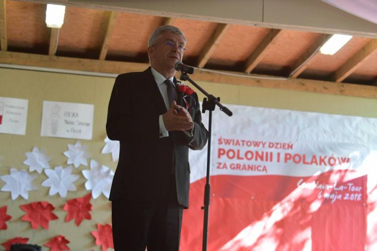 Stanisław Karczewski podczas spotkania z uczniami, ich rodzicami i nauczycielami szkół polskich w siedzibie Polskiej Macierzy Szkolnej „Millenium” w Comblain-la-Tour w Belgii. Fot. PAP/M. Obara