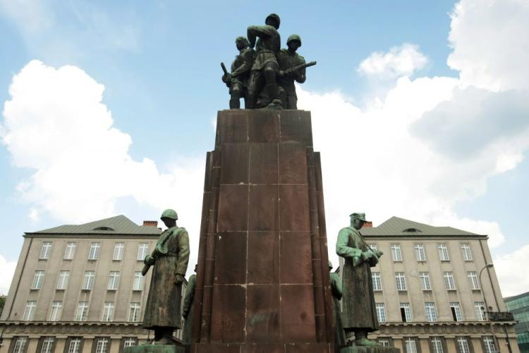 Pomnik "czterech śpiących". Fot. PAP/L. Szymański