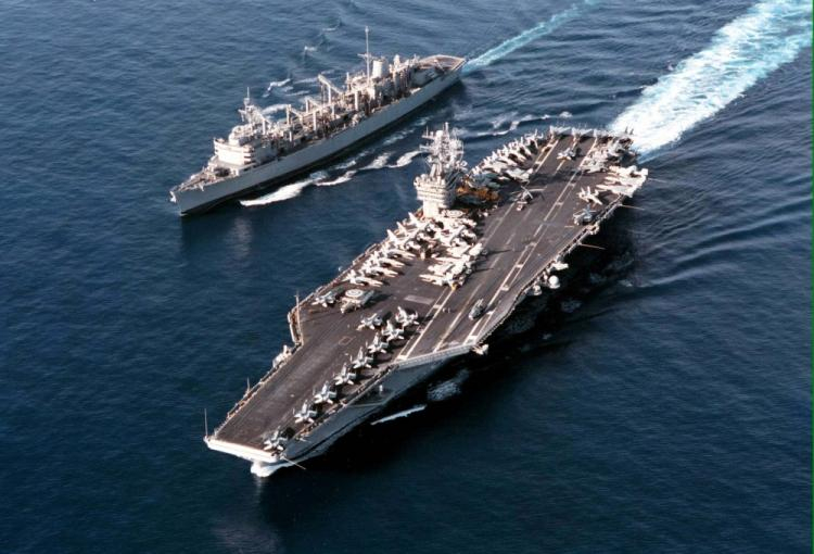 Amerykański lotniskowiec o napędzie atomowym USS „George Washington”. Fot. PAP/EPA/R. Catalano