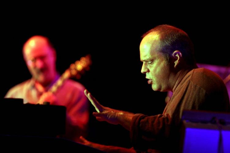 John Scofield (L) i John Medeski (P). Fot. PAP/T. Gzell