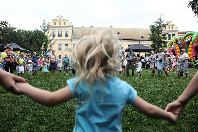 Piknik Rodzinny przed Oknem Papieskim w Domu Arcybiskupów Krakowskich w Krakowie. Fot. PAP/S. Rozpędzik