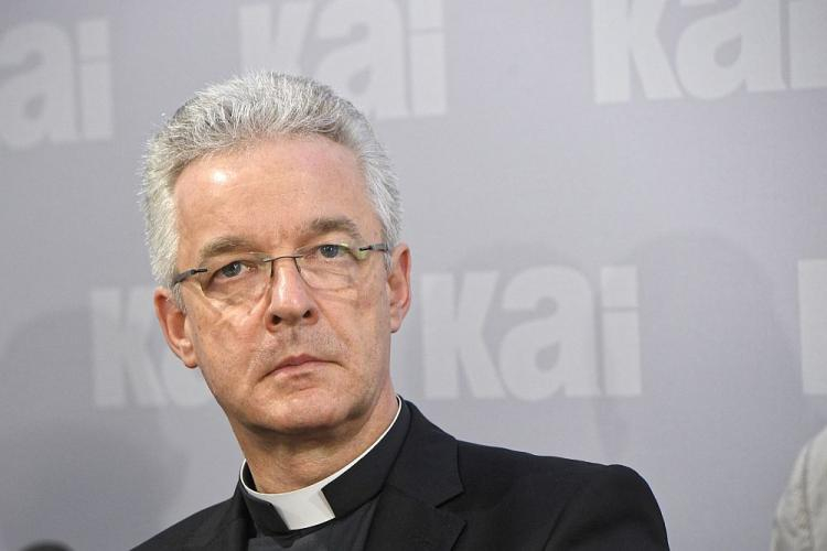 Delegat KEP ds. Duszpasterstwa Emigracji Polskiej bp Wiesław Lechowicz. Fot. PAP/R. Pietruszka