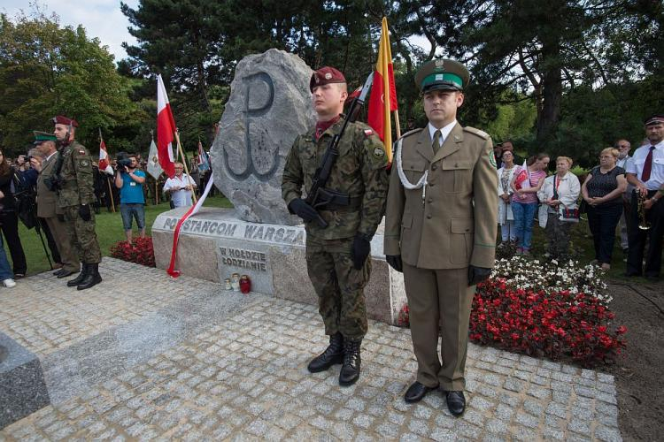 Pomnik Powstańców Warszawskich w Łodzi. Fot. PAP/G. Michałowski