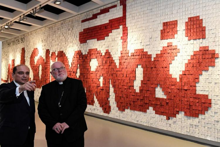 Przewodniczący Episkopatu Niemiec, arcybiskup Monachium i Fryzyngi kardynał Reinhard Marx  i dyrektor Europejskiego Centrum Solidarności Basil Kerski. Fot. PAP/A. Warżawa