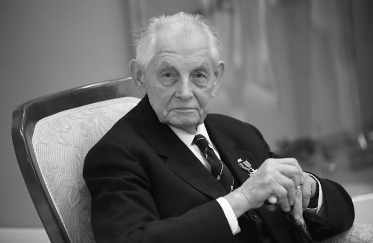 Płk Stanisław Oleksiak. Fot. PAP/B. Zborowski