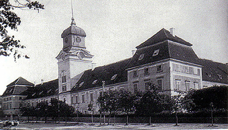 Zamek w Rechnitz. Źródło: Wikimedia Commons