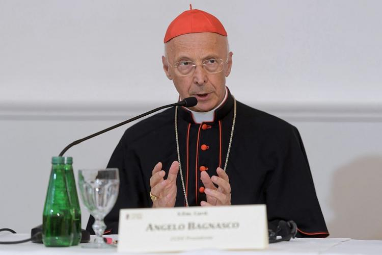 Arcybiskup Genui, przewodniczący CCEE kard. Angelo Bagnasco. Fot. PAP/J. Kaczmarczyk
