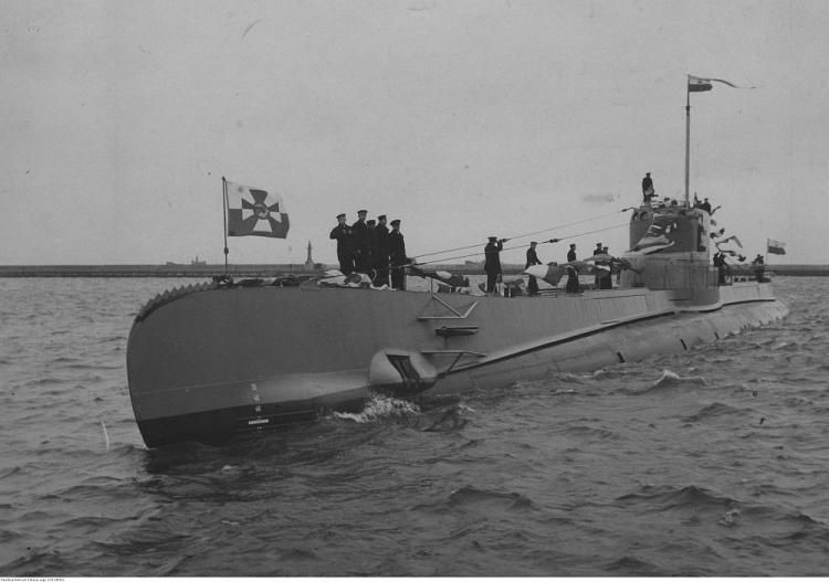 Okręt podwodny ORP „Orzeł” wpływa do portu w Gdyni. 02.1939. Fot. NAC