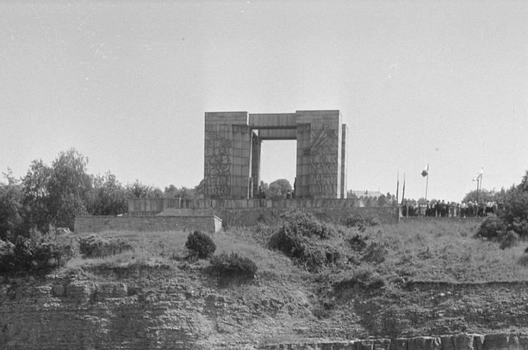 Pomnik Czynu Powstańczego na Górze św. Anny. Fot. PAP/CAF/R. Okoński