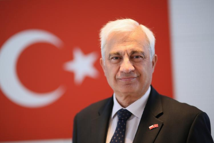 Ambasador Republiki Turcji w Polsce Tunc Ugdul. Fot. PAP/L. Szymański