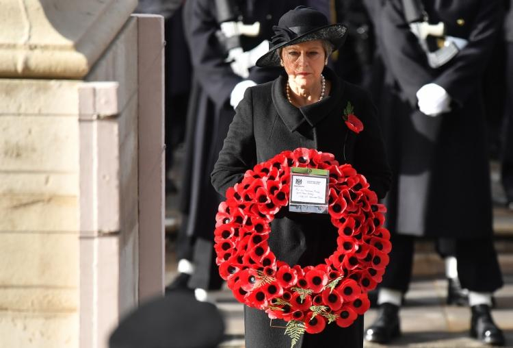 Wlk. Brytania, Londyn: Whitehall. 11 11 2018. Premier brytyjska Theresa May podczas obchodów z okazji 100. rocznicy zakończenia I wojny światowej. Fot. PAP/EPA/A. Rain