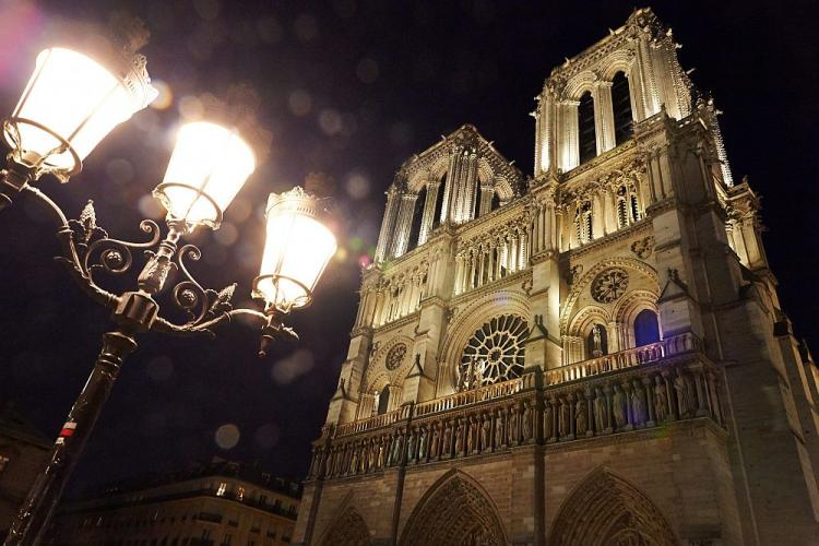 Katedra Notre-Dame w Paryżu. Fot. PAP/A. Warżawa 