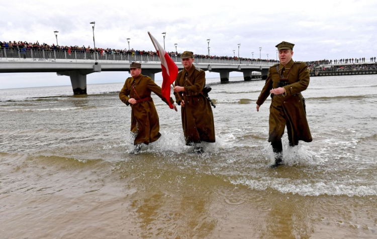 Widowisko historyczne "Bój o Kołobrzeg". Fot. PAP/M. Bielecki