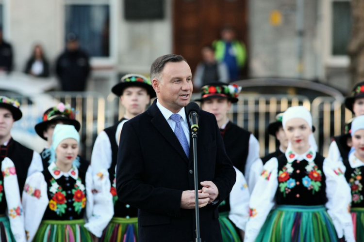 Prezydent RP Andrzej Duda podczas spotkania z mieszkańcami Gorzowa Wielkopolskiego. Fot. PAP/L. Muszyński