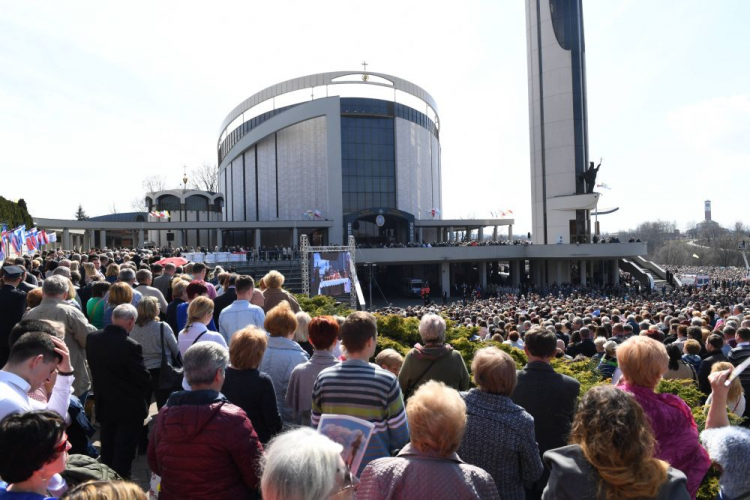 Obchody Święta Miłosierdzia Bożego w Sanktuarium Bożego Miłosierdzia w Krakowie Łagiewnikach, 2018 r. Fot. PAP/J. Bednarczyk