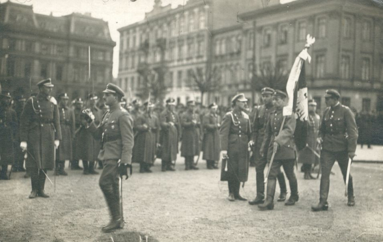 Obchody Święta 3 maja w Warszawie 1919 r. Źródło: BN Polona
