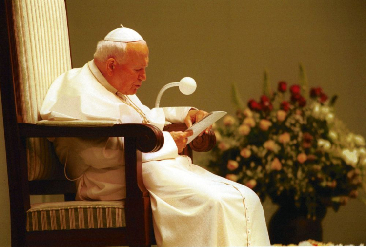 Warszawa, 11.06.1999. VII pielgrzymka papieża Jana Pawła II do Polski; wizyta w Sejmie. PAP/G. Jakubowski