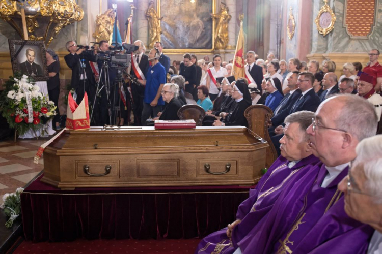 Lublin, 11.06.2019. Uroczystości pogrzebowe abp. Bolesława Pylaka w Archikatedrze Lubelskiej. PAP/W. Jargiło