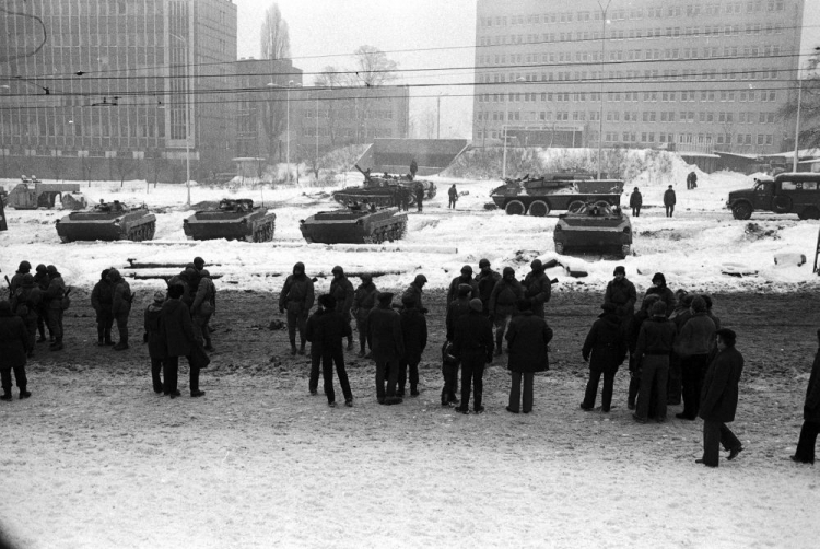 Szczecin, 12.1981. Stan wojenny. PAP/Jerzy Undro