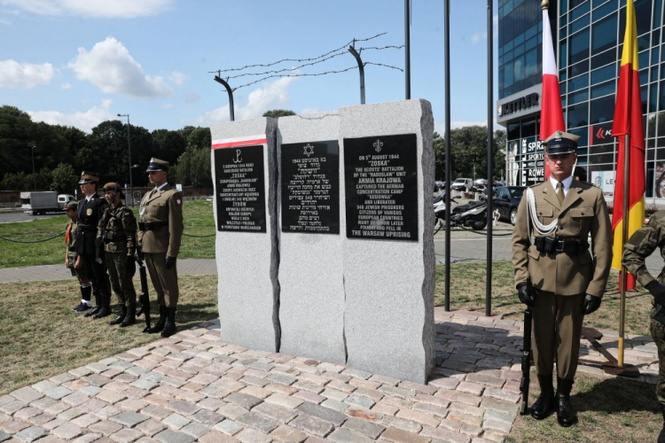 Uroczystości z okazji rocznicy zdobycia przez Batalion "Zośka" obozu Gęsiówka. Fot. PAP/T. Gzell