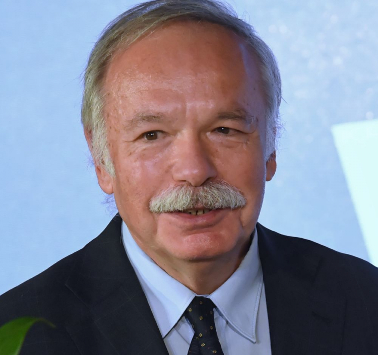 Warszawa, 08.11.2018. Prof. Stefan Kwiatkowski. Fot. PAP/P. Nowak
