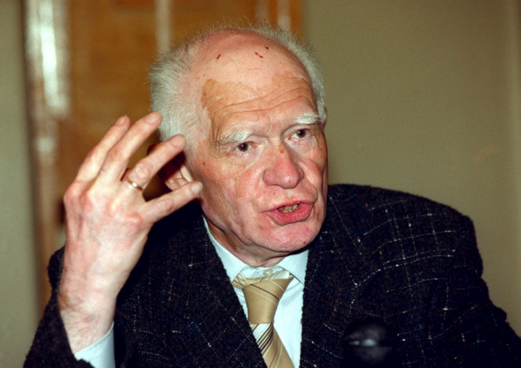 Prof. Tomasz Strzembosz, 2001 r. Fot. PAP/R. Pietruszka