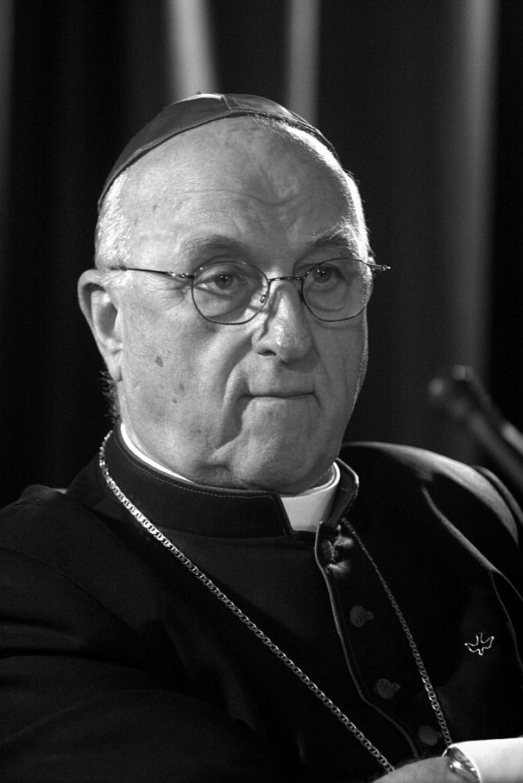 Bp Bronisław Dembowski. Fot. PAP/T. Gzell