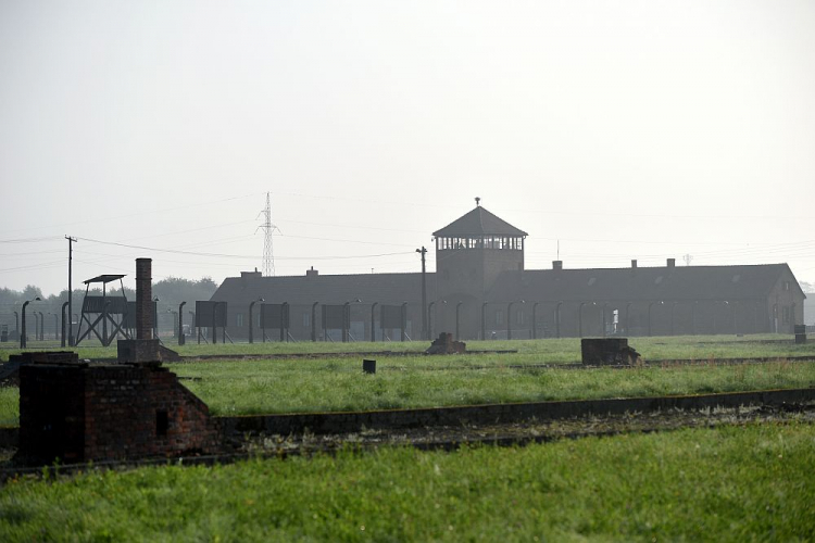 Teren b. niemieckiego nazistowskiego obozu Auschwitz-Birkenau. Fot. PAP/J. Turczyk