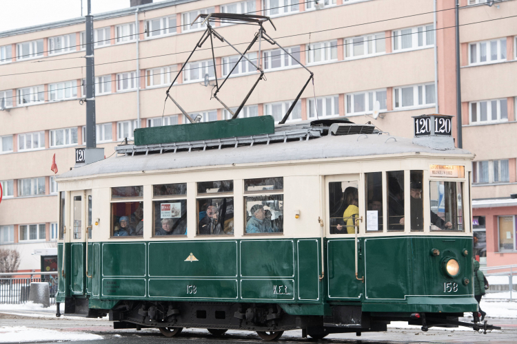 Łódź, 16.12.2018. Tramwaj Lilpop III. Fot. PAP/G. Michałowski