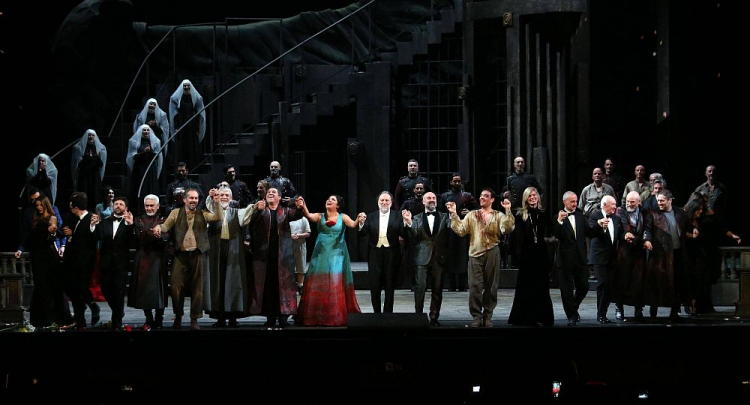 Opera „Tosca” na otwarcie nowego sezonu w La Scali. 07.12.2019. Fot. PAP/EPA 