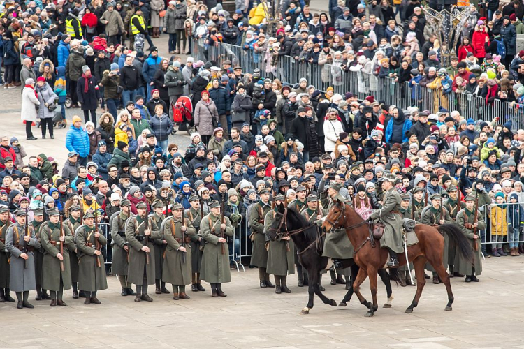 Inscenizacja historyczna z okazji 100-lecia powrotu Bydgoszczy do Polski. Fot. PAP/T. Żmijewski