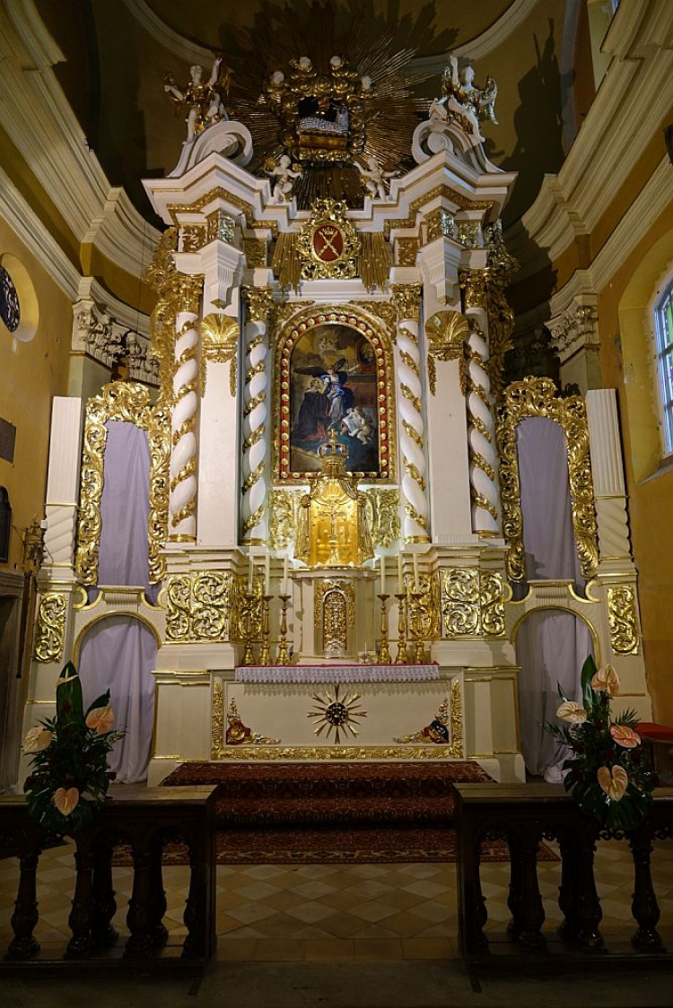 Odrestaurowany ołtarz główny kościoła św. Jana Kantego w Kętach. Fot. ks. Szymon Tracz