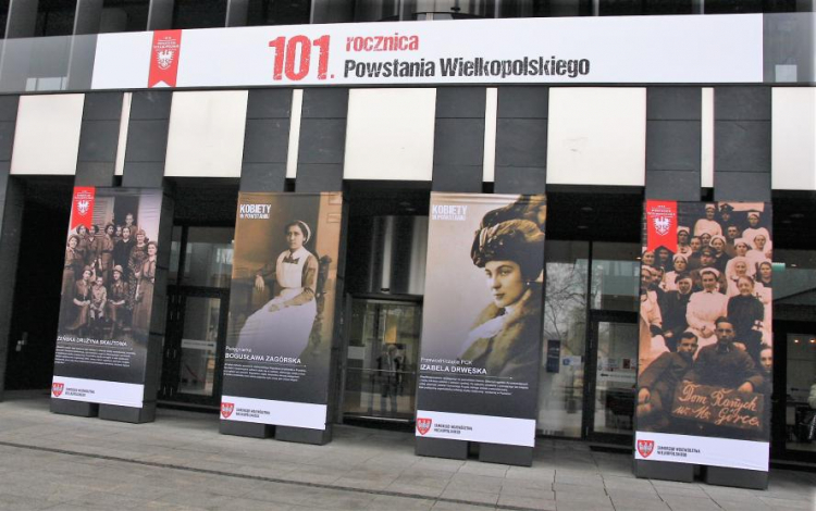 Wystawa „Kobiety w Powstaniu Wielkopolskim”. Źródło: Urząd Marszałkowski Województwa Wielkopolskiego Wystawa „Kobiety w Powstaniu Wielkopolskim”. Źródło: Urząd Marszałkowski Województwa Wielkopolskiego