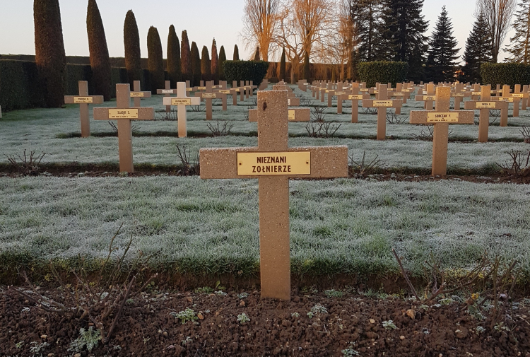  Image 1 - Obecny grób kaprala Ryszarda Chaniewskiego. Źródło: MKiDN/fot. J. Ambroziak