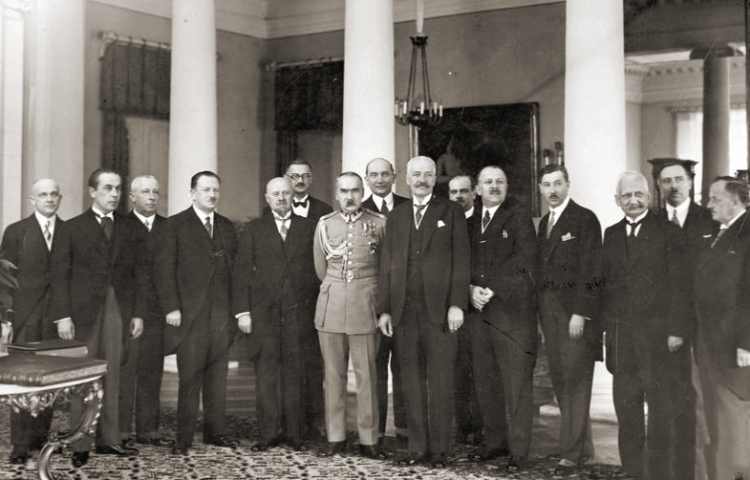 Piąty rząd Kazimierza Bartla, 29 grudnia 1929 r. Źródło: Wikipedia Commons
