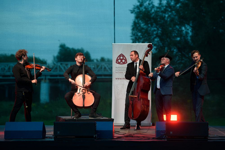 Koncert zespołu Vołosi. 2017 r. Fot. PAP/J. Kaczmarczyk