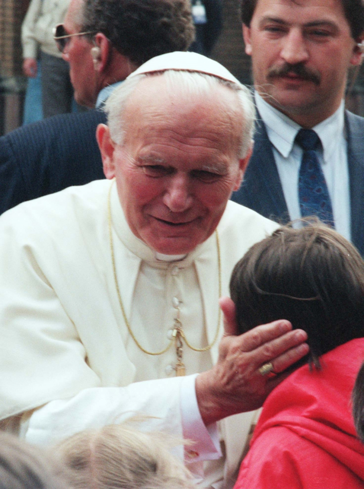 Papież Jan Paweł II, 1990 r. Fot. PAP/W. Stan