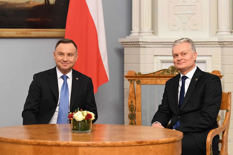 Prezydent RP Andrzej Duda (L) oraz prezydent Litwy Gitanas Nausėda. Fot. PAP/P. Nowak