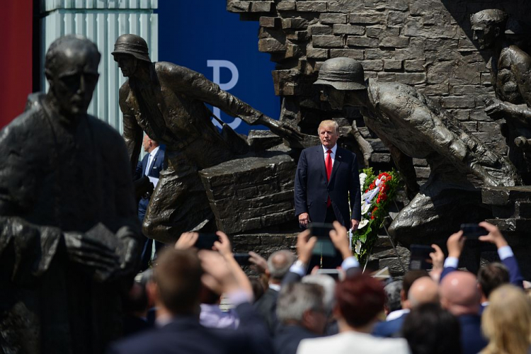 Prezydent Stanów Zjednoczonych Ameryki Donald Trump podczas przemówienia na placu Krasińskich w Warszawie. 06.07.2017. Fot. PAP/J. Kamiński