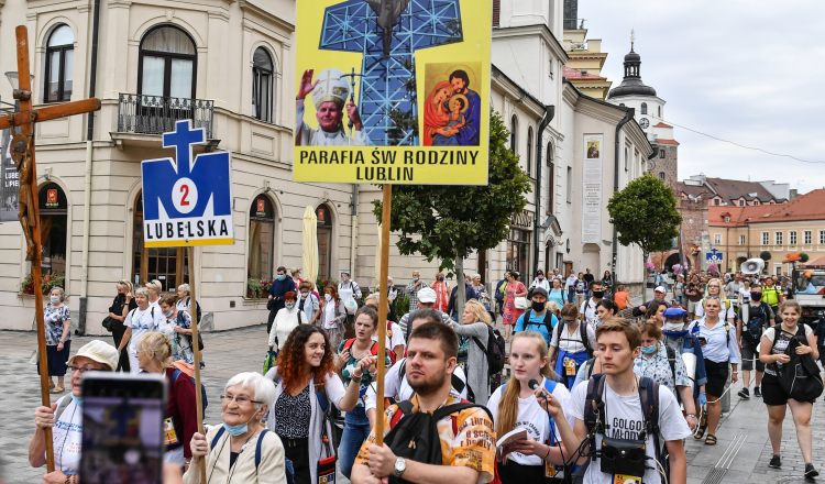 Start 42. Lubelskiej Pieszej Pielgrzymki na Jasną Górę. Fot. PAP/W. Jargiło