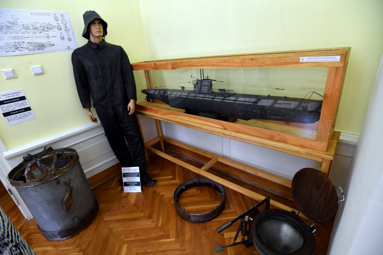 Ekspozycja nowej wystawy czasowej, zatytułowanej „Podwodny pojedynek”, poświęconej okrętom podwodnym z czasów II wojny światowej. Fot. PAP/M. Bielecki