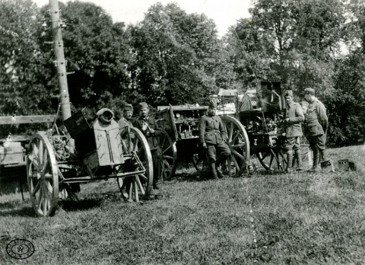 Radiostacja 1 Dywizji Piechoty Legionów podczas ofensywy jesiennej w 1920 r. Fot. CAW