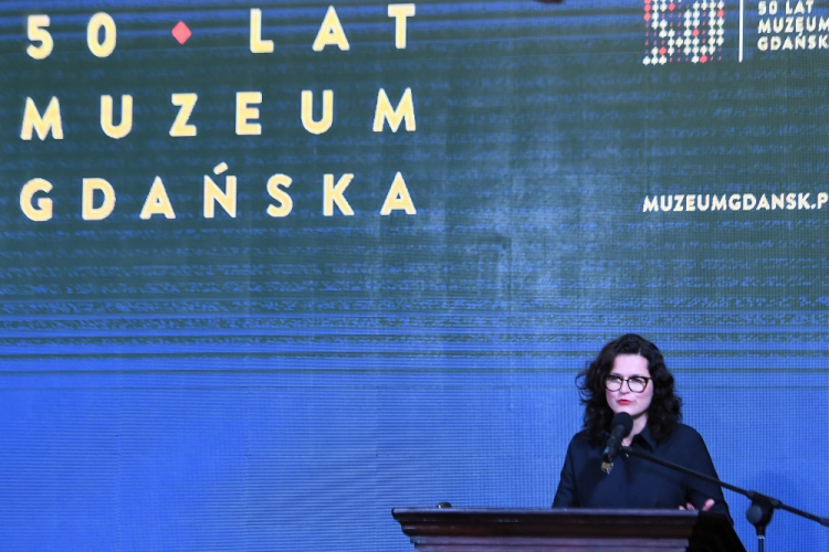 Gdańsk, 23.09.2020. Prezydent Gdańska Aleksandra Dulkiewicz podczas konferencji prasowej nt. obchodów 50. rocznicy powstania Muzeum Gdańska. Fot. PAP/M.  Gadomski