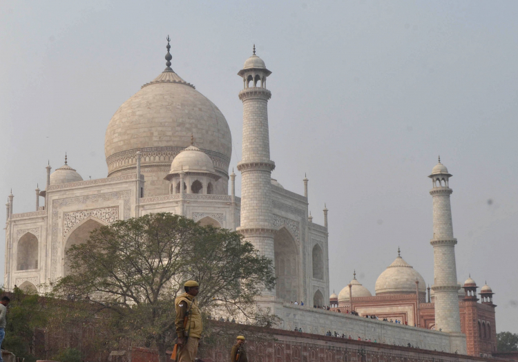 Agra 22.02.2020. Tadż Mahal. PAP/EPA