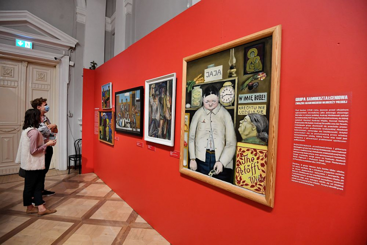 Wystawa „Socrealizm. Sztuka w służbie propagandy” w Muzeum im. Jacka Malczewskiego w Radomiu. Fot. PAP/P. Polak