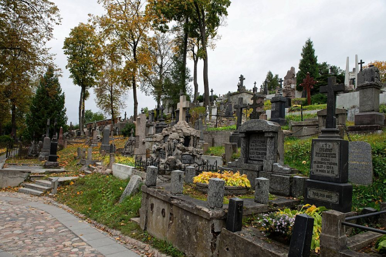 Cmentarz na Rossie w Wilnie. Fot. PAP/V. Doveiko